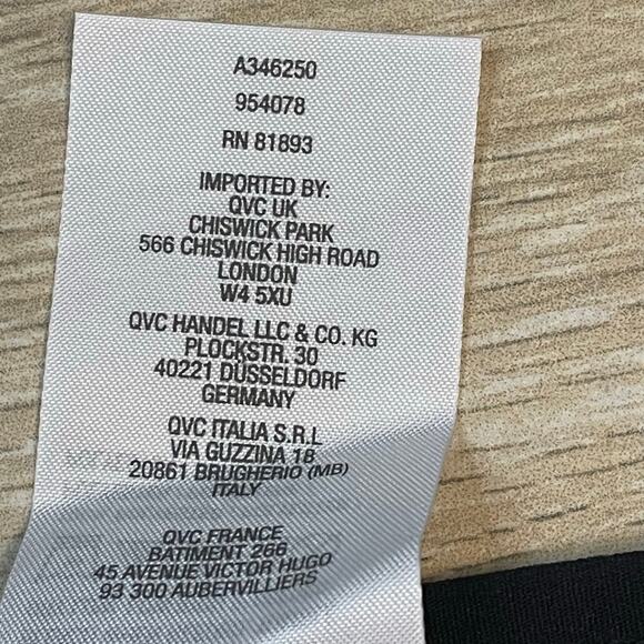 Denim & Co Plaid Fleece Poncho Top 2X/3X Red Black Pullover Plaid Cape QVC NWT - Picture 8 of 10